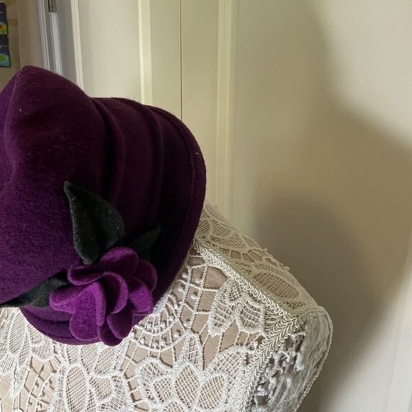 Deep Purple Wool Felt Cloche Hat – Vintage Style, Size Small - Picture 2 of 7